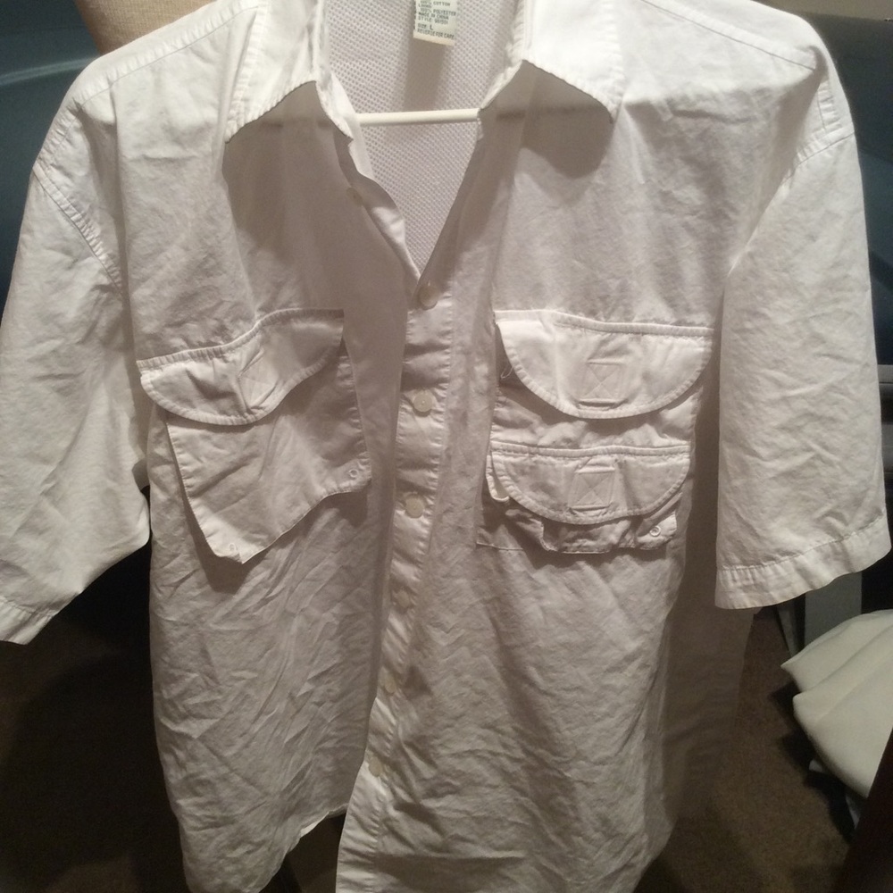 Mountain Tek size large SS shirt